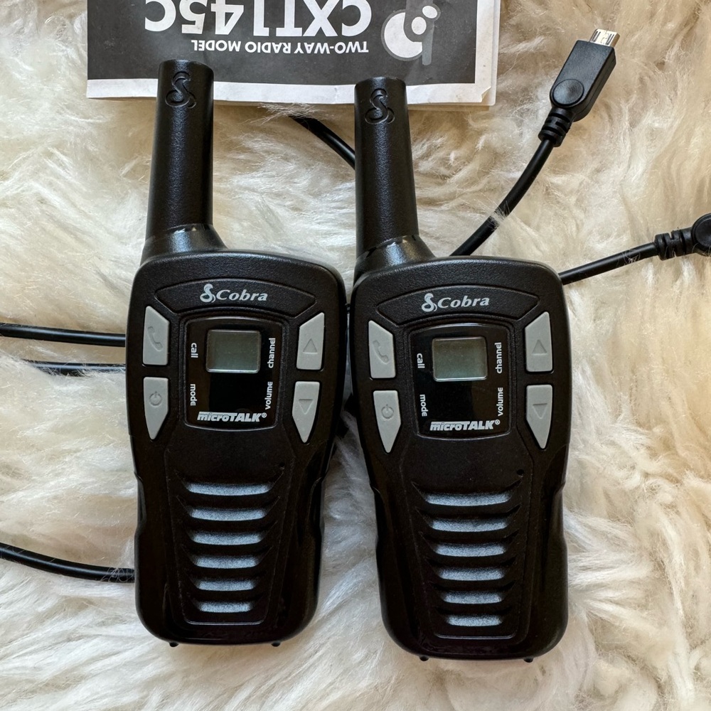 NEW ⭐️ Cobra Microtalk Two-way Radios, Walkie Talkies